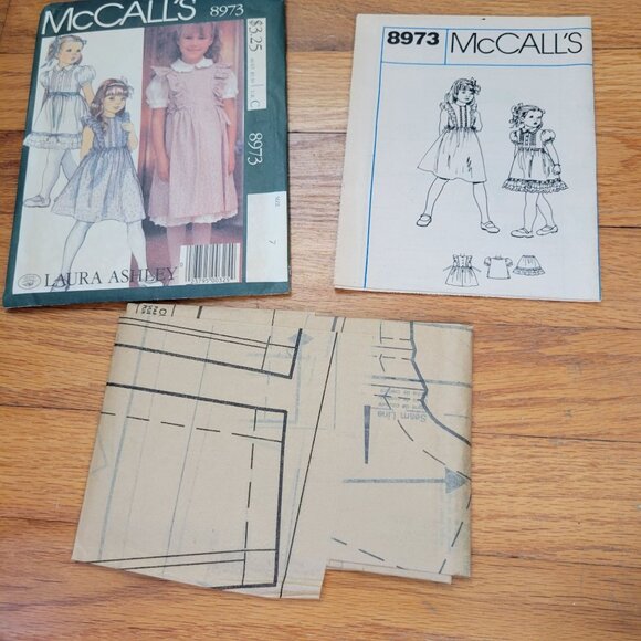 Laura Ashley McCalls 8973 Childrens Pinafore Dress Sewing Pattern Size 7 - Picture 5 of 6